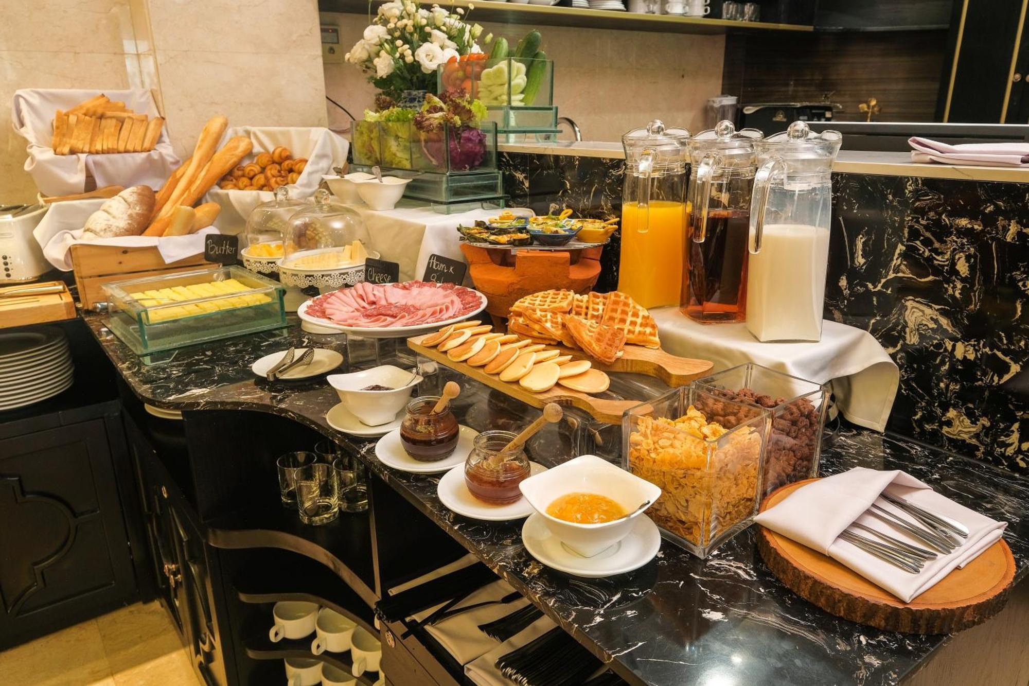 Sanouva Saigon Hotel Ho Chi Minh-stad Buitenkant foto